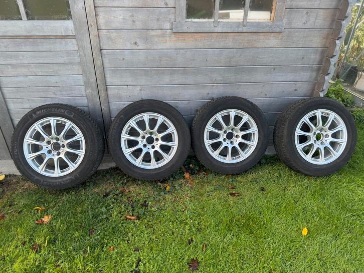 4 16 inch wintervelgen Mercedes C-Klasse W205, Auto-onderdelen, Banden en Velgen, Banden en Velgen, Winterbanden, 16 inch, 205 mm