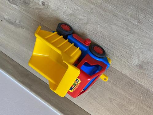 Speelgoed vrachtwagen met kiepbak, Kinderen en Baby's, Speelgoed |Speelgoedvoertuigen, Zo goed als nieuw, Ophalen of Verzenden