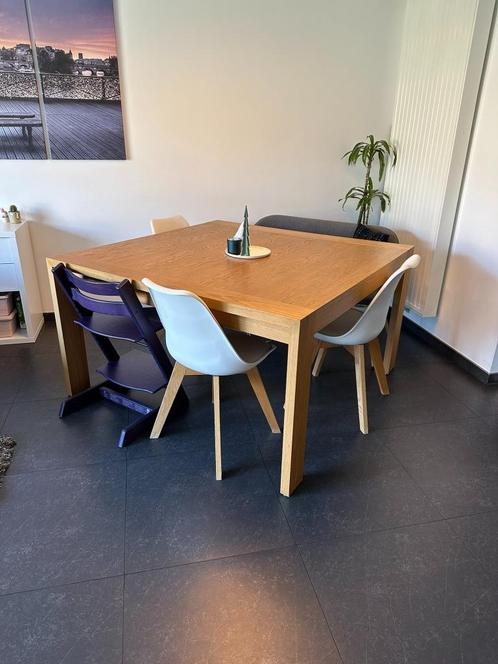 Uitschuifbare houten eettafel 140x140 tot 240 cm, Huis en Inrichting, Tafels | Eettafels, Gebruikt, 100 tot 150 cm, 200 cm of meer