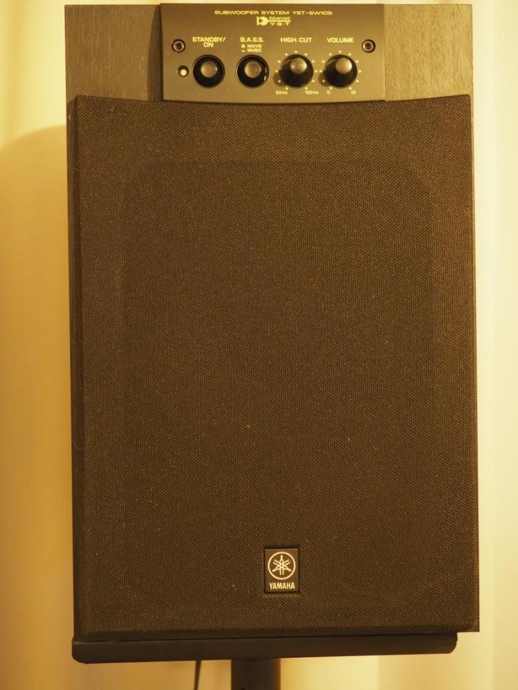 YAMAHA YST - SW 105 SUBWOOFER, Audio, Tv en Foto, Luidsprekerboxen, Gebruikt, Subwoofer, 60 tot 120 watt, Ophalen