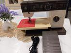 Naaimachine, Hobby en Vrije tijd, Naaimachines en Toebehoren, Ophalen of Verzenden, Zo goed als nieuw, Naaimachine, Husqvarna