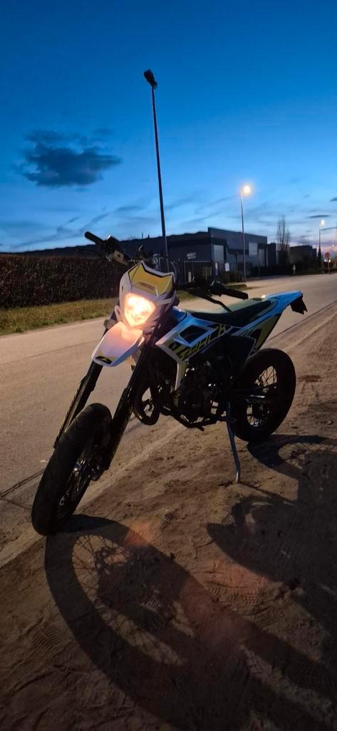 Beta rr50 track, Fietsen en Brommers, Brommers | Crossbrommers, Zo goed als nieuw, Derbi, Ophalen of Verzenden