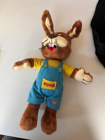 Knuffel koos konijn beschikbaar voor biedingen