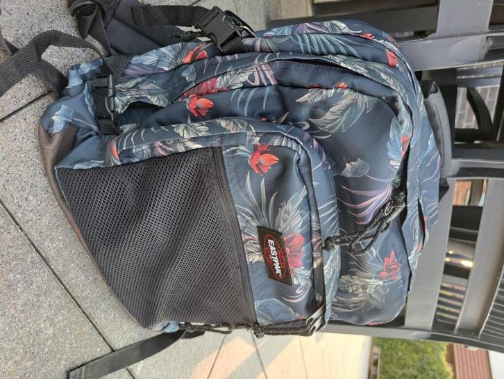 Rugzak Eastpak, Handtassen en Accessoires, Tassen | Rugtassen, Zo goed als nieuw, Eastpak, 25 tot 40 cm, 30 tot 45 cm, Ophalen