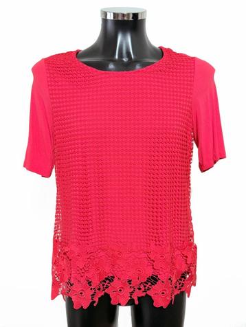 Rood bloesje / shirtje / topje / Korte mouwen en bloemmotief beschikbaar voor biedingen
