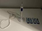 Brosse à dents Oral B avec têtes de brosse, Enlèvement, Utilisé, Brosse à dents