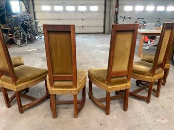 6vintage eetkamerstoelen massief hout en fluwelen bekleding beschikbaar voor biedingen