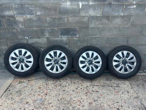 Fiat 500x wintervelg- en bandenset, Auto-onderdelen, Banden en Velgen, Band(en), Winterbanden, 16 inch, 215 mm, Ophalen
