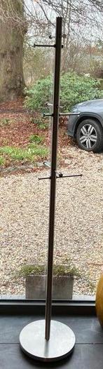 Porte-manteau moderne autoportant en acier inoxydable, Utilisé, Métal, Portemanteau sur pied, 150 à 200 cm