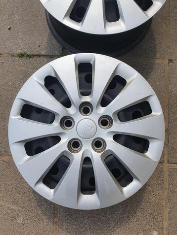 Jantes 16 kia tole plus enjoliveur 5x114 beschikbaar voor biedingen