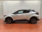 Toyota C-HR 1.8 C-LUB BI-TONE Toyota C-HR C-Lub Bi-Tone 1.8, Automaat, 72 kW, Wit, 5 deurs