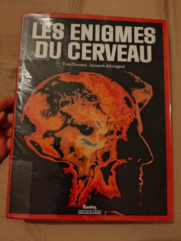 livre Les Enigmes du cerveau - papier glacé 245 pages beschikbaar voor biedingen