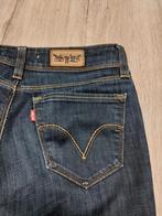 Levi's jeans 470 straight fit 27*32, Kleding | Dames, Spijkerbroeken en Jeans, Ophalen of Verzenden, Zo goed als nieuw