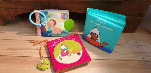 Livres tissu Lilliputiens + Chicco et livre de bain, Boeken, Kinderboeken | Baby's en Peuters, Gelezen, Ophalen of Verzenden
