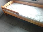 Eenpersoonsbed te koop in massief grenen matras en boxspring, Ophalen, 90 cm, Zo goed als nieuw, 200 cm