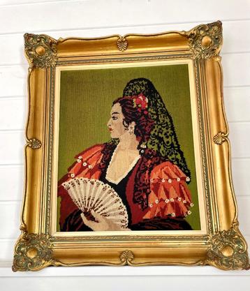Mooie barok stijl kader met Spaanse dame needlepoint afbeeld beschikbaar voor biedingen