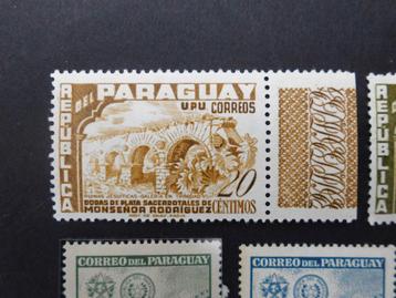 Paraguay : 18 postzegels beschikbaar voor biedingen