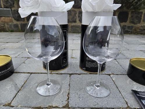 2 'Impitoyables' wijnglazen nr. 3 - in originele doos, Verzamelen, Glas en Drinkglazen, Zo goed als nieuw, Overige typen, Ophalen