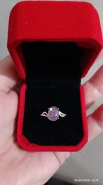 Verstelbare sterling zilveren ring met saffier uit Madagaska, Handtassen en Accessoires, Ringen, Paars, Nieuw, Ophalen of Verzenden
