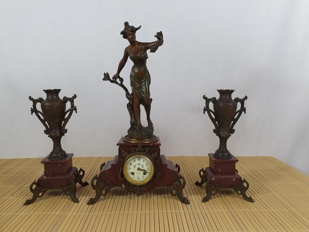 Henri Fugère:  Brise d'automne par H. Fugère ,compleet setje, Antiquités & Art, Antiquités | Horloges, Enlèvement ou Envoi