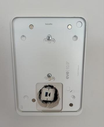 Basalte Eve wandhouder voor iPad 10th-11th gen (10.9") beschikbaar voor biedingen