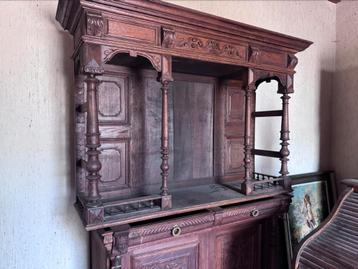 2-delige vintage kast beschikbaar voor biedingen