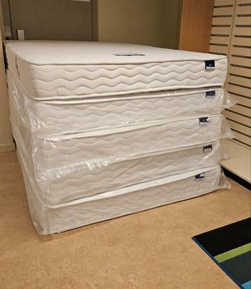 Matelas en mousse froide 140 x 200 cm, Enlèvement, Neuf, 200 cm, Matelas