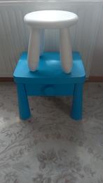 Ikea tafeltje met schuifje en wit krukje ikea, Kinderen en Baby's, Ophalen, Zo goed als nieuw