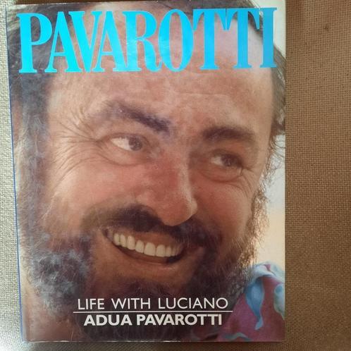 LUCIANO PAVAROTTI - LIFE WITH LUCIANO- ENGELS, Boeken, Biografieën, Kunst en Cultuur, Ophalen of Verzenden