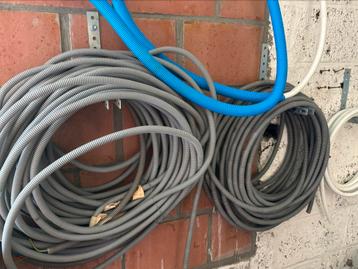 Kabel 1,5 /2,5 beschikbaar voor biedingen