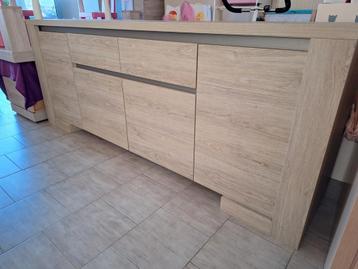 Dressoir, tv-meubel en salontafel beschikbaar voor biedingen