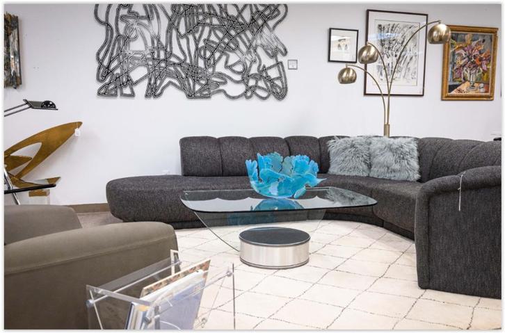 Postmoderne glazen design tafel, Huis en Inrichting, Tafels | Salontafels, Zo goed als nieuw, Minder dan 50 cm, 100 tot 150 cm