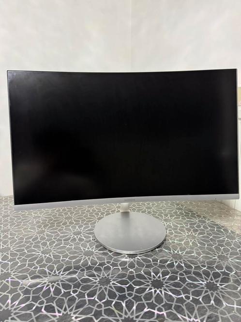 Samsung curved monitor, Computers en Software, Monitoren, Zo goed als nieuw, Ingebouwde speakers, Ophalen