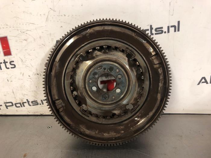 Volant moteur d'un Audi A1, Autos : Pièces & Accessoires, Moteurs & Accessoires, Audi, Utilisé, 3 mois de garantie, Enlèvement ou Envoi