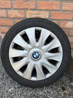 BMW 4 roues avec pneus hiver + enjoliveurs origines, Ophalen, Gebruikt, 16 inch, Winterbanden