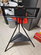 Tv staander om bvb achteraan uw bed te plaatsen, Ophalen