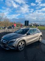 Mercedes Benz GLA 180 7G-DCT, Autos, Argent ou Gris, Carnet d'entretien, Noir, 5 portes