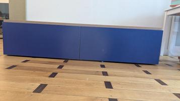 Meuble besta beschikbaar voor biedingen