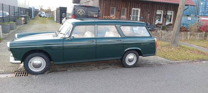 Peugeot 404 break 1966, Auto's, Oldtimers, Particulier, Trekhaak, Peugeot, Benzine, Break, 5 deurs, Handgeschakeld, Groen, Beige