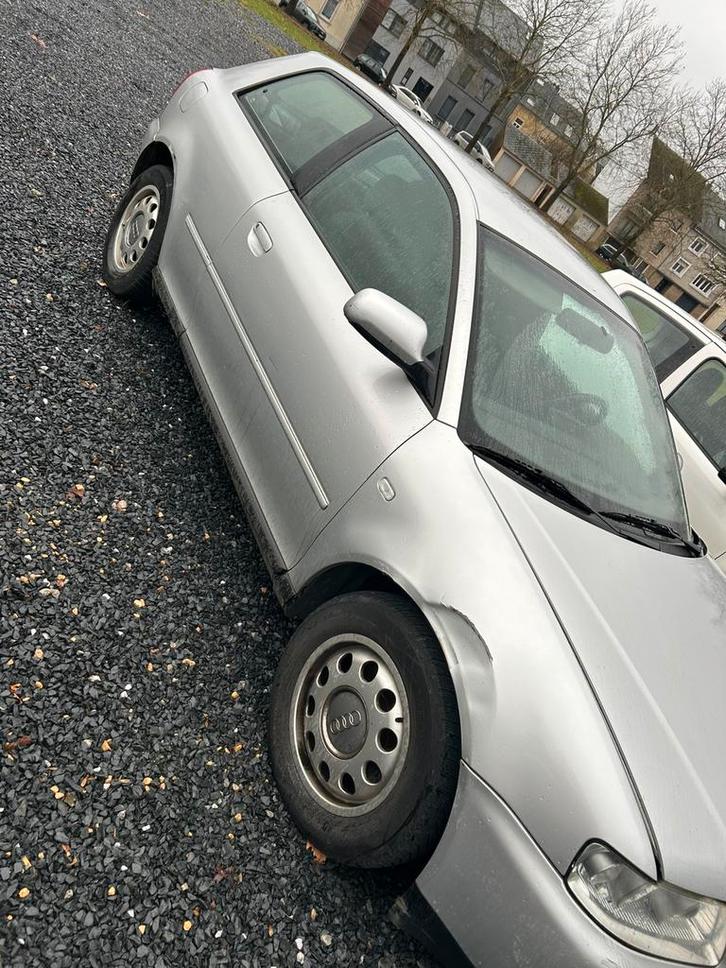Audi a3, Auto's, Audi, Particulier, A3, Diesel, Euro 3, Berline, 3 deurs, Handgeschakeld, Zilver of Grijs, Zwart, Stof, Ophalen
