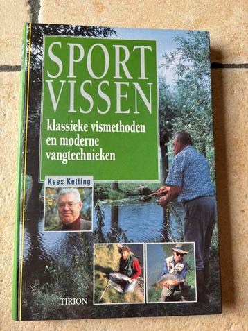 Sportvissen boek in goede staat beschikbaar voor biedingen