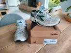 Sneakers Diadora, maat 40 nieuw. Nieuwprijs 170 €, Ophalen of Verzenden, Sneakers