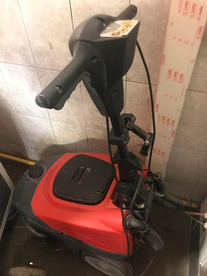 Schrobmachine, Zakelijke goederen, Overige Zakelijke goederen, Ophalen