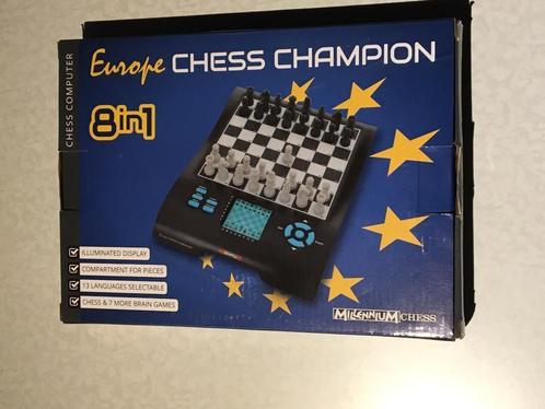 Millennium Europe Chess Champion 8 in 1 Schaakcomputer, Hobby en Vrije tijd, Gezelschapsspellen | Bordspellen, Zo goed als nieuw