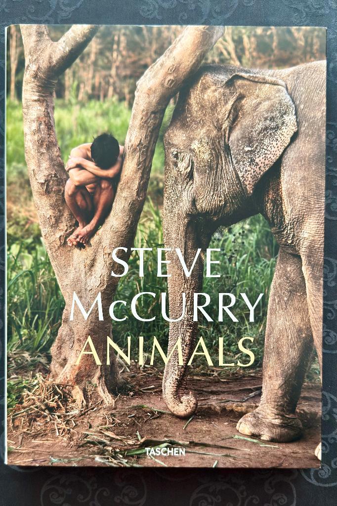 Fotoboek Animals, Steve McCurry, Livres, Art & Culture | Photographie & Design, Utilisé, Photographes, Enlèvement