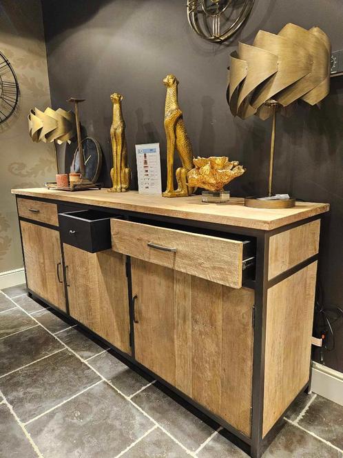 Teakhout Dressoir NU €1036, Huis en Inrichting, Kasten | Dressoirs, Nieuw, Met lade(s), Met deur(en), Met plank(en), Teakhout