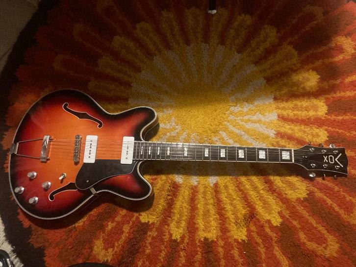 Vox V90 Bobcat 2020 reissue + hard case (met P90's), Muziek en Instrumenten, Snaarinstrumenten | Gitaren | Elektrisch, Zo goed als nieuw