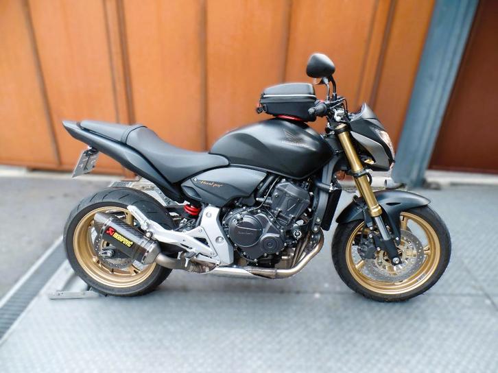 Hornet 600cm³ 2013 7800km nieuwstaat 102cc gar 1.3 jaar jhb, Motoren, Motoren | Honda, Bedrijf, Sport, meer dan 35 kW, 4 cilinders