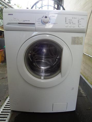 Machine à laver Zanussi ZWG 5140 qui fonctionne bien