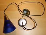 Te koop hanglampje van Massive met een blauw glazen kapje., Comme neuf, Métal, Vintage, Moins de 50 cm